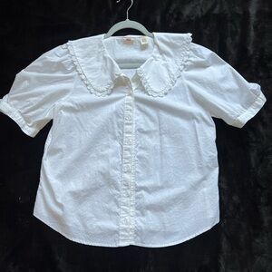 Levi’s women’s white top size L